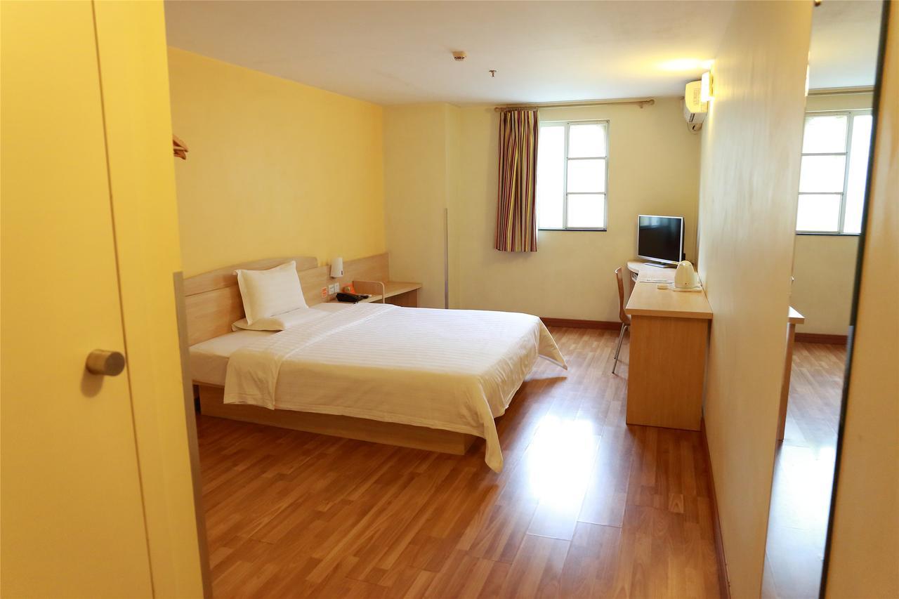 7Days Inn Qingdao Development Zone Jinshatan Extérieur photo