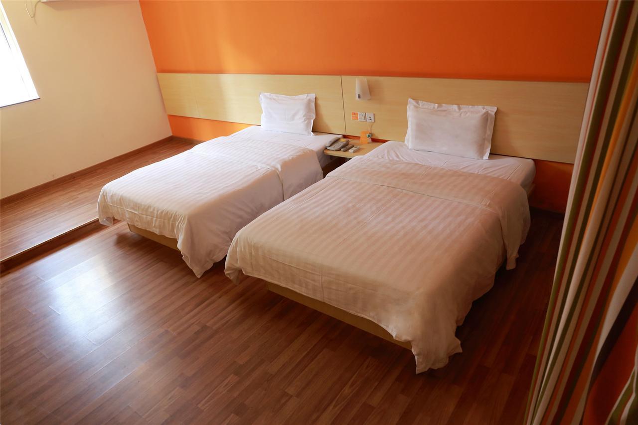 7Days Inn Qingdao Development Zone Jinshatan Extérieur photo