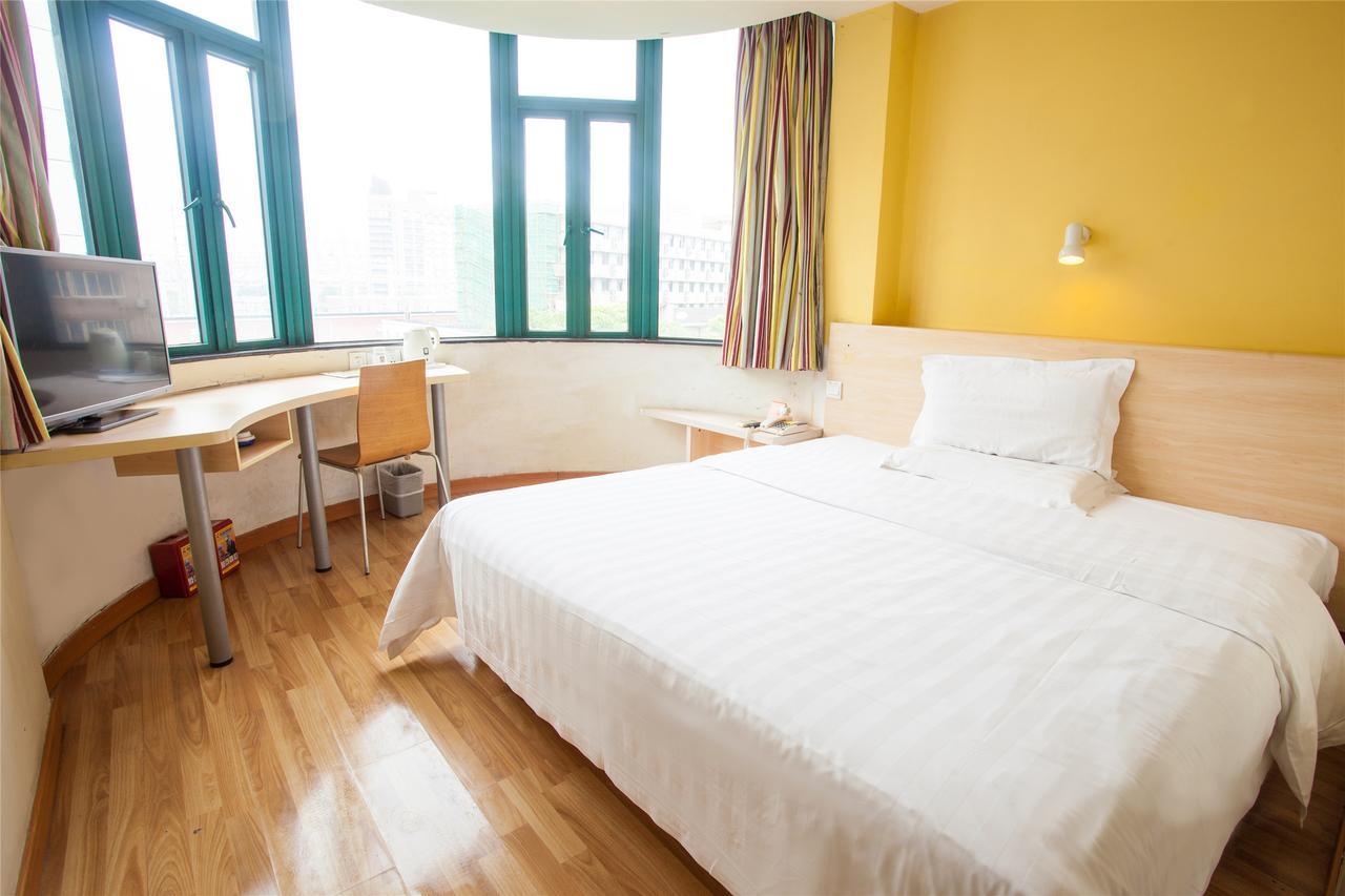 7Days Inn Qingdao Development Zone Jinshatan Extérieur photo