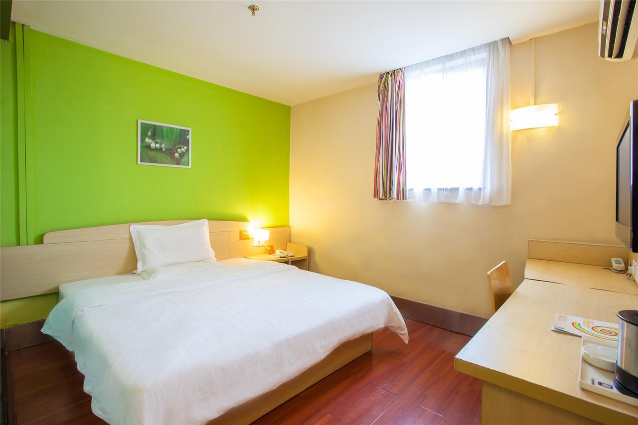 7Days Inn Qingdao Development Zone Jinshatan Extérieur photo